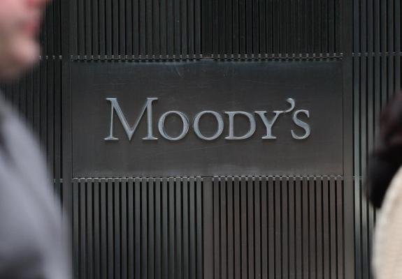Εννέα τουρκικές τράπεζες υποβάθμισε η Moody’s
