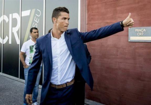 Ο Christiano Ronaldo ανοίγει ξενοδοχείο στο Παρίσι
