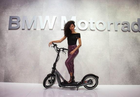 Η BMW λανσάρει τα e-scooters