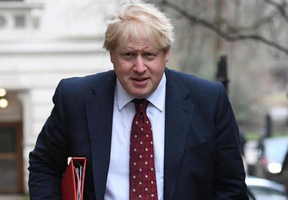 Μια ιστορία με γκάφες, κυνισμό και τον BoJo για πρωταγωνιστή