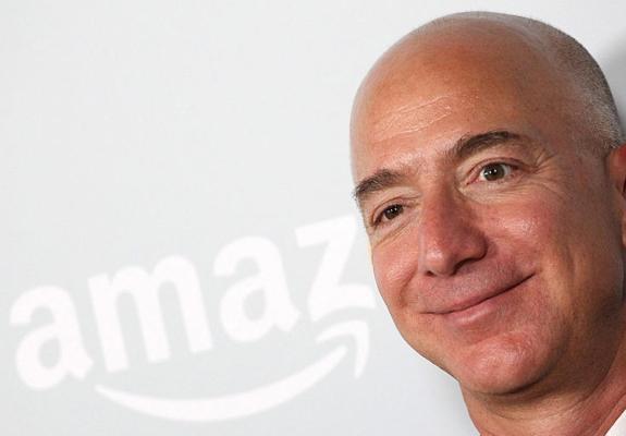 Ο Jeff Bezos είναι πλεόν ο πιο πλούσιος άνθρωπος σύμφωνα με το Forbes