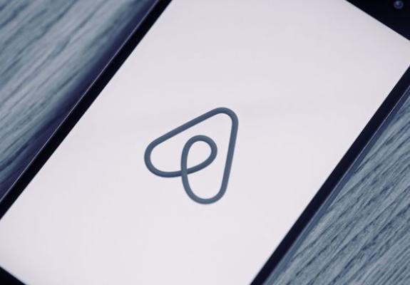 Πως μια χώρα κόστισε 10 εκατομμύρια στην AirBnB