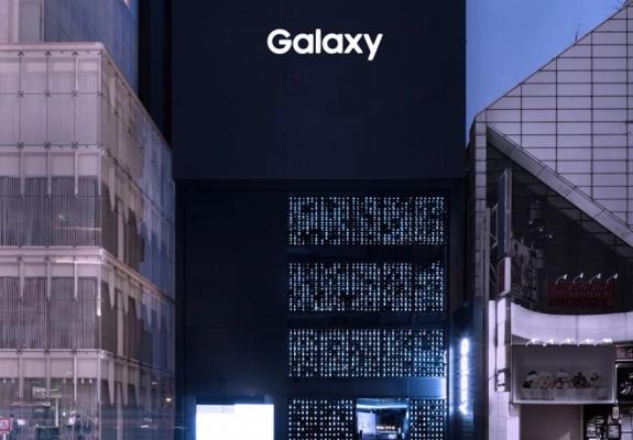 1000 Galaxy θα κοσμήσουν την βιτρίνα της Samsung