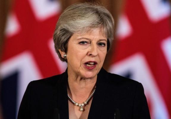 May: Τελειώνει το παιχνίδι για το Brexit