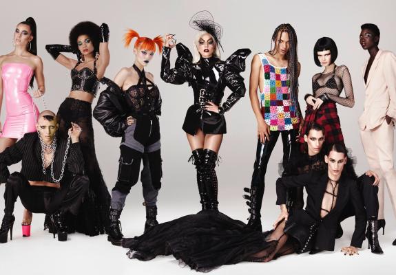 Η Lady Gaga θα λανσάρει τη δική της σειρά καλλυντικών!