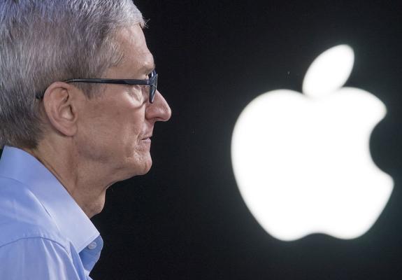 O CEO της Apple μιλά έξω από τα δόντια για τη στάση της εταιρείας