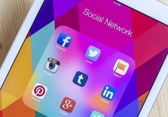 Αυξητική τάση παρατηρείται σε twitter και facebook