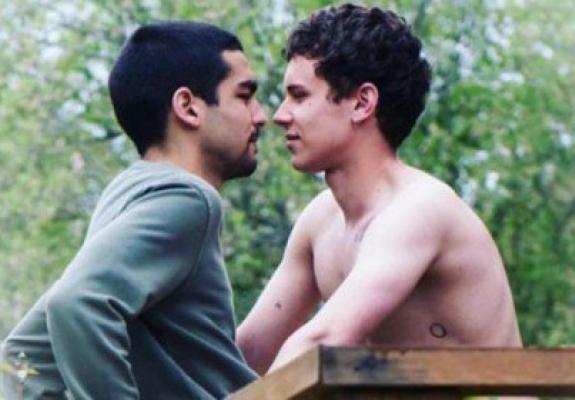 To Netflix αποστομώνει τους ομοφοβικούς haters στο Instagram
