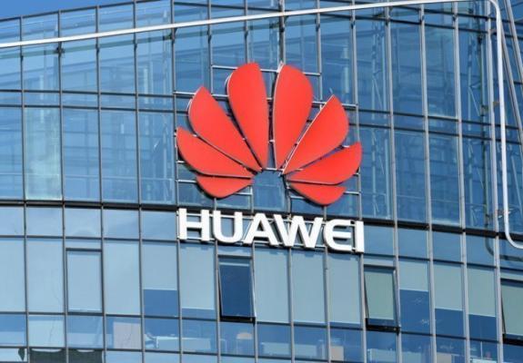 Huawei: Ίδρυσε κέντρο έρευνας