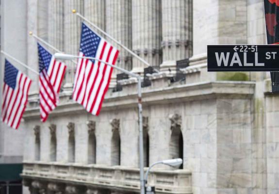 Στο «κόκκινο» η Wall Street