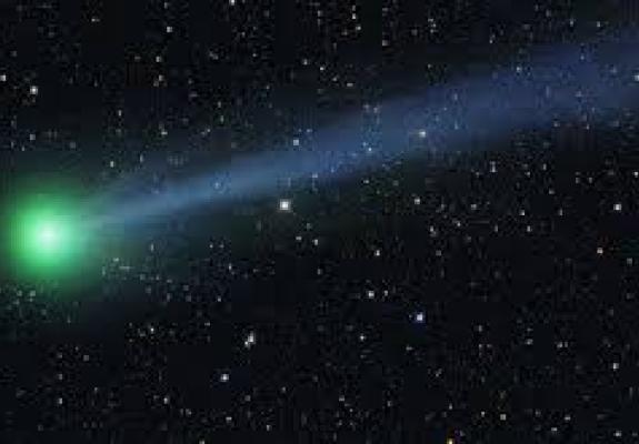 O κομήτης Χαλκ κάνει την κοντινότερη διέλευσή του από τη Γη