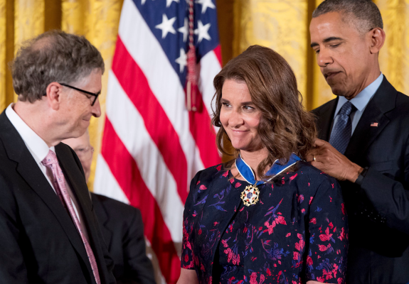 Επενδύει στις γυναίκες η Melinda Gates