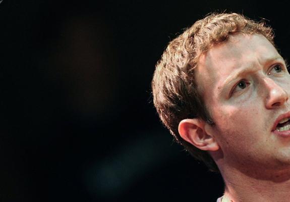 Δεν παραιτείται ο Mark Zuckerberg από την προεδρία