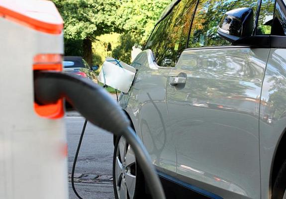 Η γεννέτειρα της Opel μετατρέπεται σε ηλεκτρονική πόλη