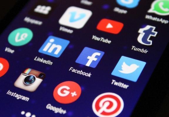Τα social media, πλέον, δεν χρησιμοποιούνται για ενημέρωση