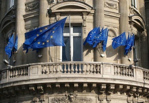 Νέοι κανόνες για τη χρηματοδότηση των ευρωπαϊκών πολιτικών κομμάτων