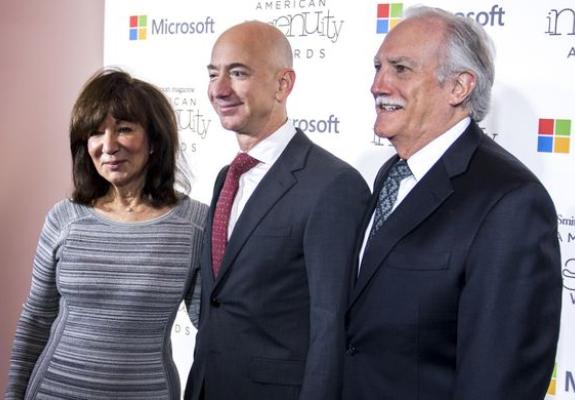 Ο Jeff Bezos έχει τους πιο πλούσιους γονείς στον κόσμο