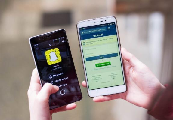 Οι νέοι κάτω των 25 λένε «αντίο» στο Facebook για το... Snapchat