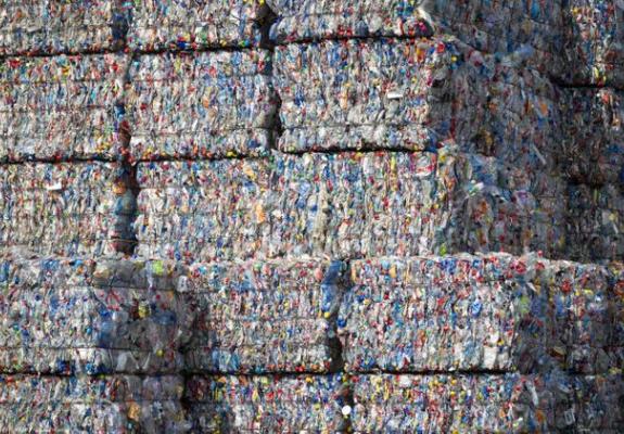 Σκωτία: Μη ανακυκλώσιμα υλικά γίνονται ασφαλτόστρωση για δρόμους