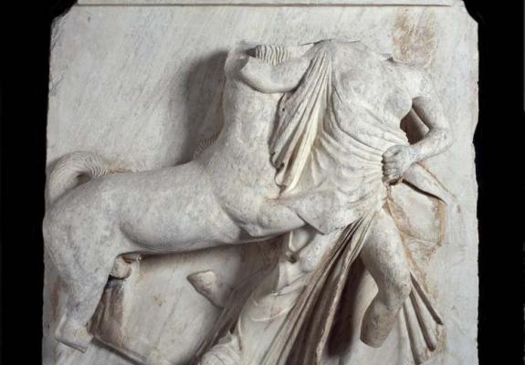 Στο Μουσείο της Ακρόπολης θα εκτεθούν γλυπτά από το Λούβρο