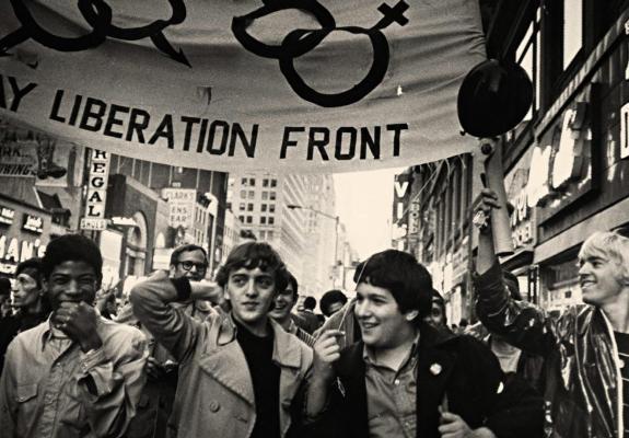 Το gay κίνημα ξεκίνησε σε ένα μπαρ με το όνομα Stonewall Inn