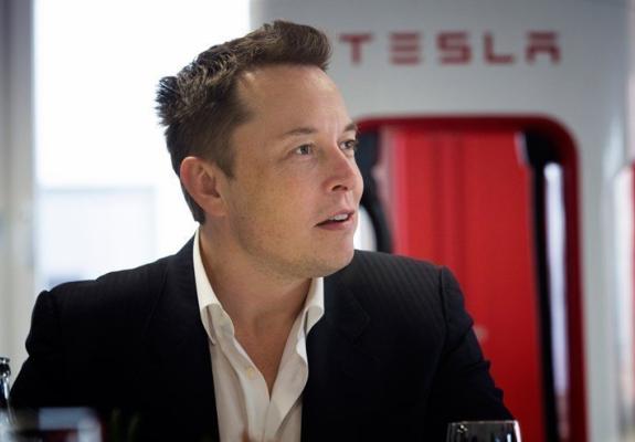 H Tesla θα φτιάξει τη μεγαλύτερη μπαταρία στον κόσμο