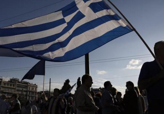 Η Telegraph υποστηρίζει πως τελειώνει η οικονομική τραγωδία της Ελλάδας