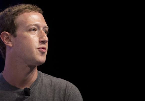 Hacker απειλεί να διαγράψει τον Zuckerberg από το Facebook