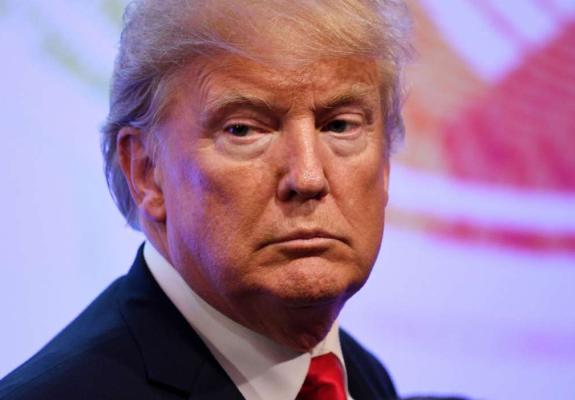 Ο Trump ανησυχεί εάν η Amazon πληρώνει αρκετούς φόρους