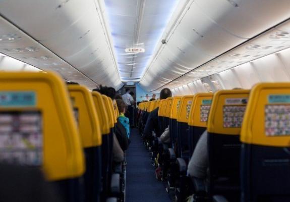 Ryanair: Τέλος στη δωρεάν χειραποσκευή βάρους έως 10 κιλών