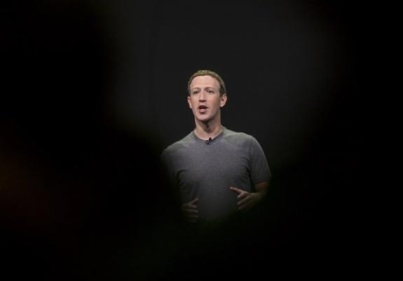 Οι Γερμανοί ξανάρχονται: Επίθεση στο Facebook