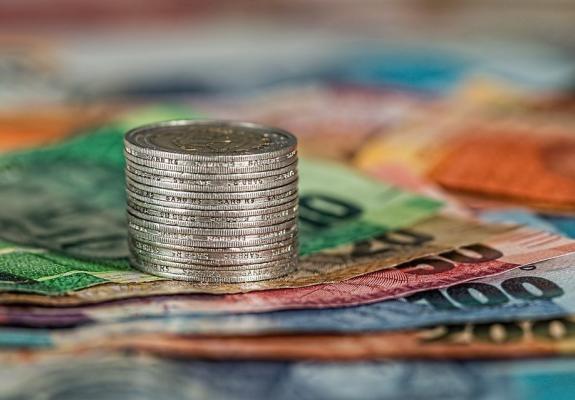 Η Ευρώπη θα δημιουργήσει το δικό της  SWIFT και IMF