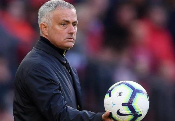 Manchester United: 25,1 εκατ. δολάρια για την απόλυση Mourinho