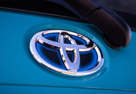 Ανεβάζει τις επενδύσεις της στις ΗΠΑ η Toyota