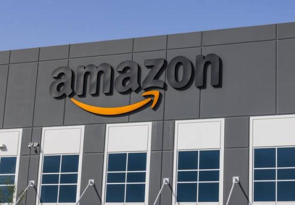 Μηδαμινοί οι φόροι που πλήρωσε η Amazon για το 2018
