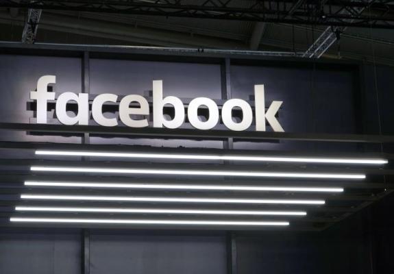 Το Facebook αφαίρεσε 8,7 εκατομμύρια φωτογραφίες παιδικού γυμνού
