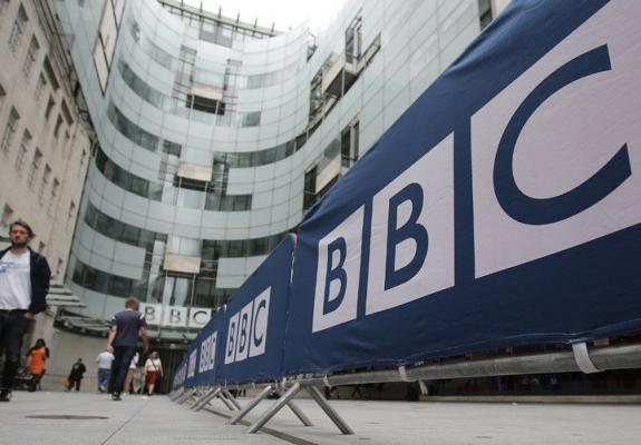Η ανισότητα στους μισθούς των παρουσιαστών του BBC στο στόχαστρο