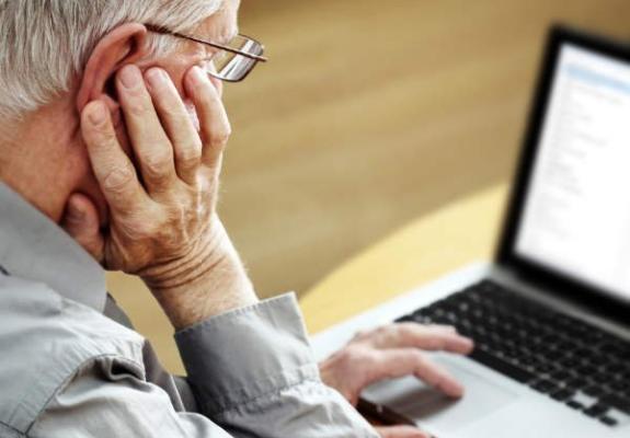 Όταν οι ηλικιωμένοι ανακαλύπτουν το ίντερνετ