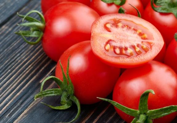 Οι ερευνητές αποκαλύπτουν: Τι επηρεάζει τη γεύση μιας ντομάτας