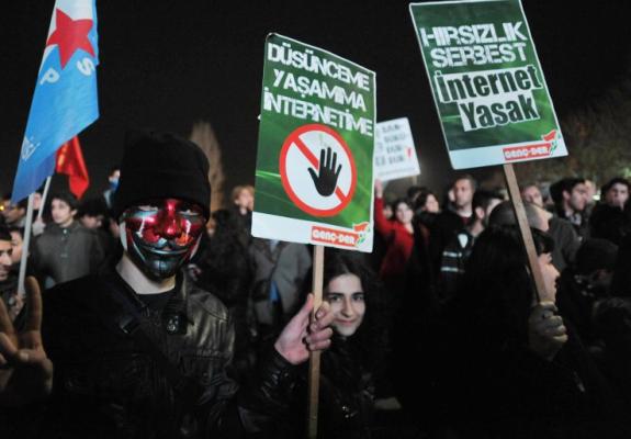 «Κόλπα» για ανάκτηση της πρόσβασης σε social media που μπήκαν σε φραγή