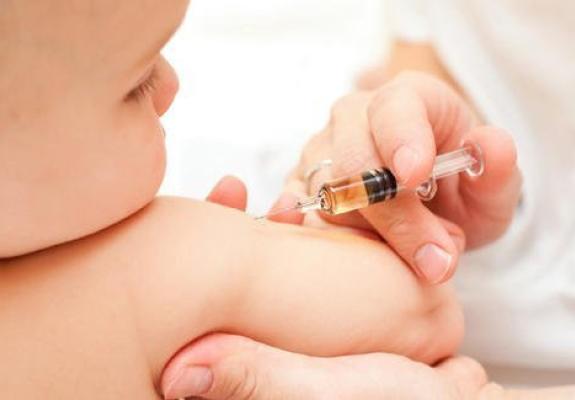 Pinterest και Youtube ενάντια στα μηνύματα κατά των εμβολίων