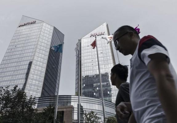 Ο κινεζικός κολοσσός ΗΝΑ αποχωρεί από την Deutsche Bank