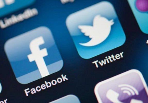 Το τηλέφωνο στο Facebook δεν μπορεί να διαγραφεί