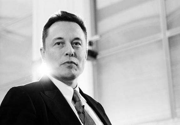 Elon Mask: Υπόσχεται ταξίδια στο διάστημα σε λιγότερο από μία ώρα
