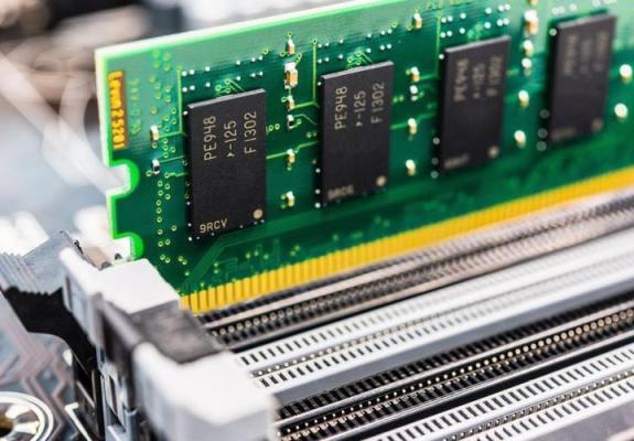 Έλληνες ερευνητές έφτιαξαν τη γρηγορότερη μνήμη RAM