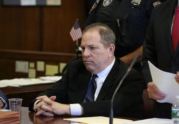 Υπόθεση Weinstein: Απορρίφθηκε 1 από τις 6 κατηγορίες