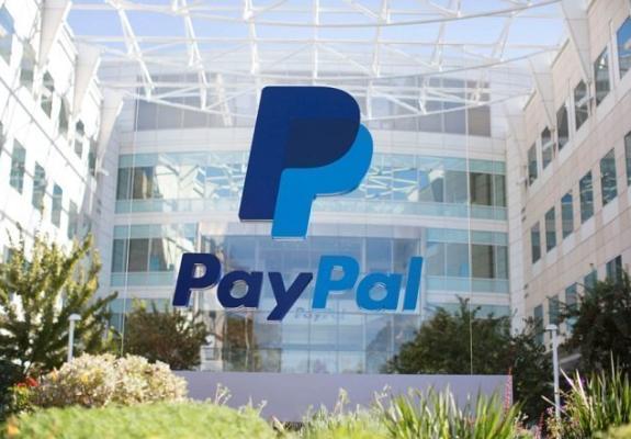 Το PayPal απείλησε να κινηθεί νομικά εναντίον πελάτισσάς του επειδή πέθανε