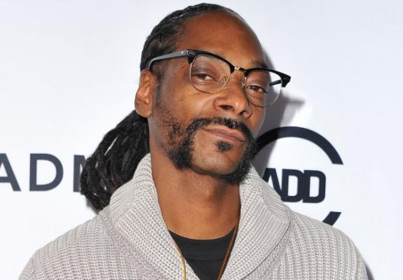 Τι κάνει ο διάσημος ράπερ Snoop Dogg στη σουηδική Klarna Bank;