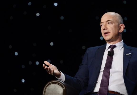 Πλήγμα 8 δισ. δολαρίων για την περιουσία του Jeff Bezos