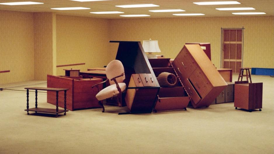 backrooms%20kentriki.jpg